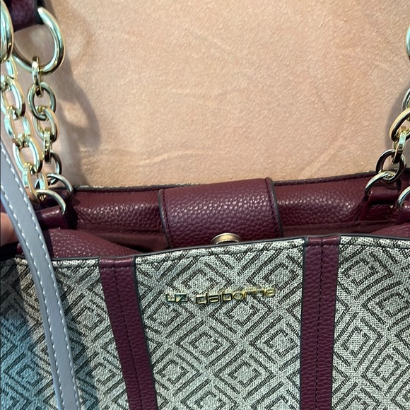 Liz Claiborne Tote Bag with grey velvet Crossbody and red wallet, bundle - Picture 3 of 16